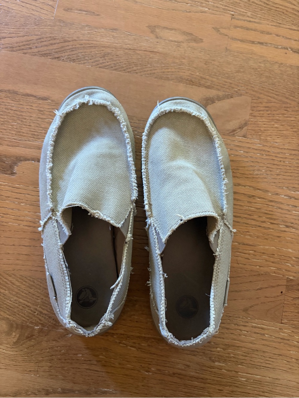 Men’s Canvas Tan Crocs Santa Cruz Loafers size 10